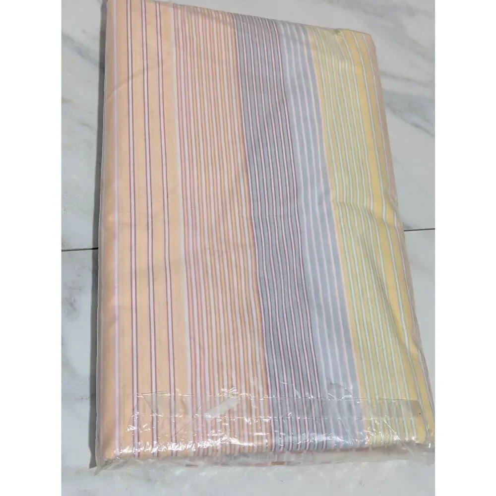 Vintage Superior Multi-Color Stripe Perm Press Zip Close Blanket & Comforter Cov
